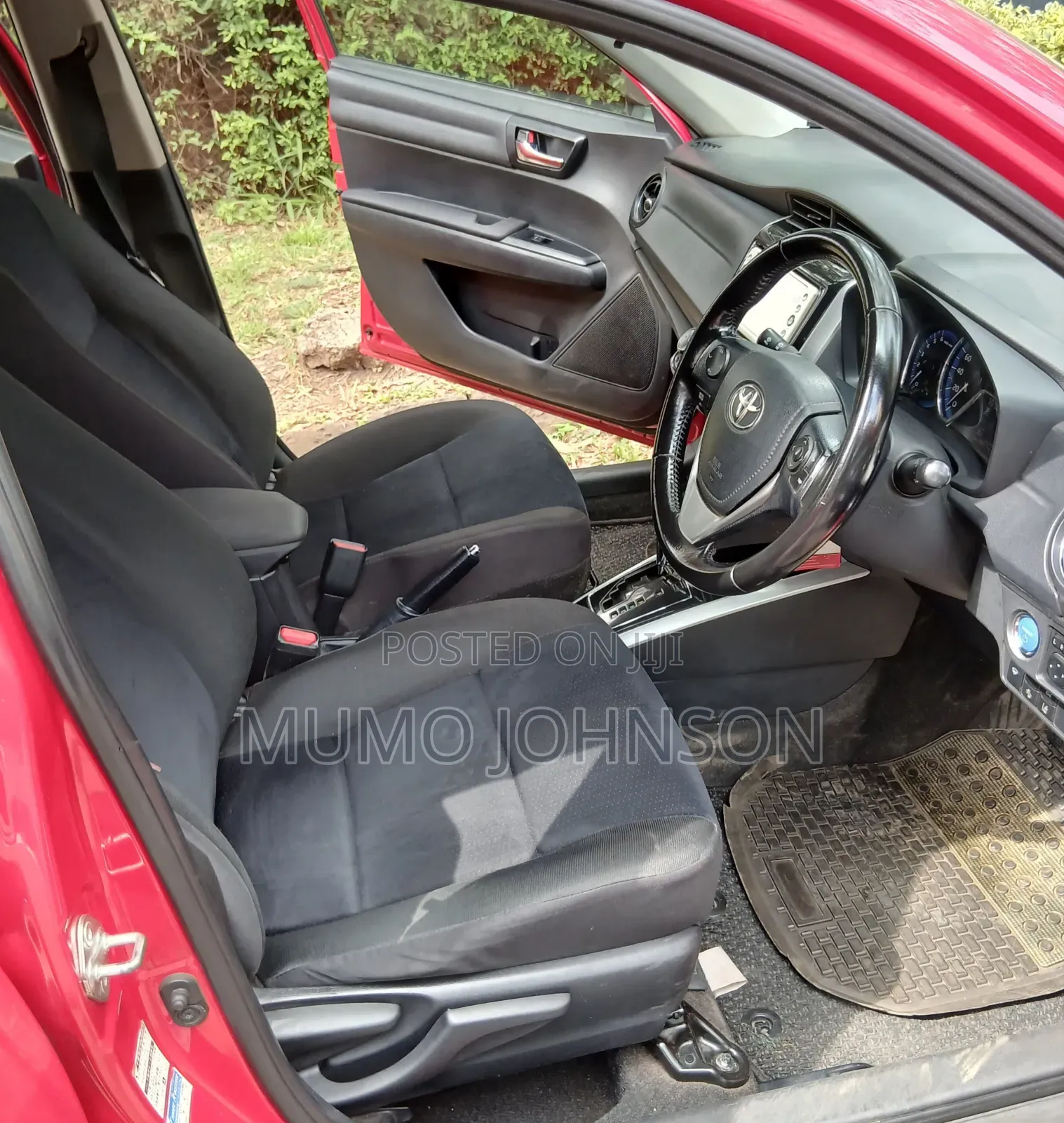 Toyota Corolla Fielder 1.5 Hybrid FWD 2016 Red