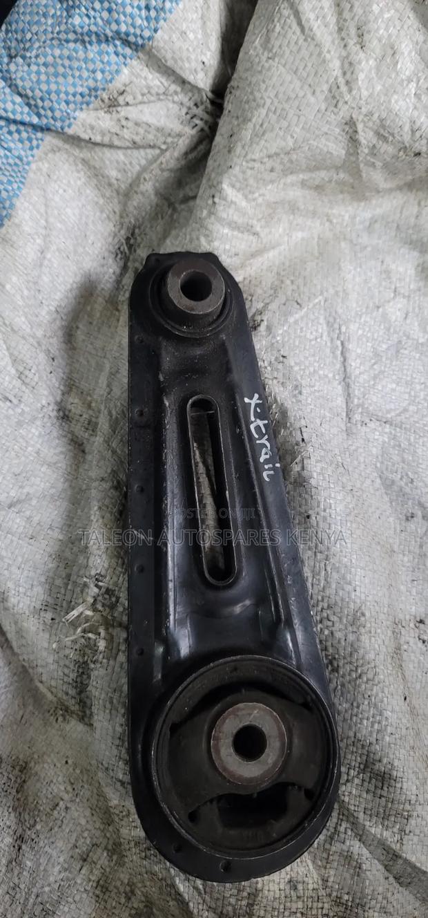 Nissan Xtrail/Nissan Nt31 Crossmember Mountain