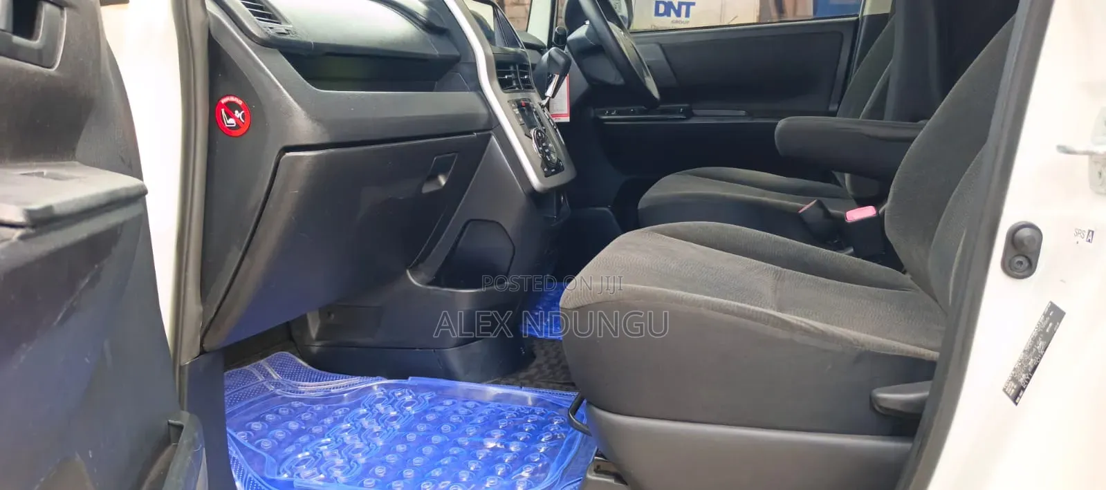 Toyota Noah 2013 White