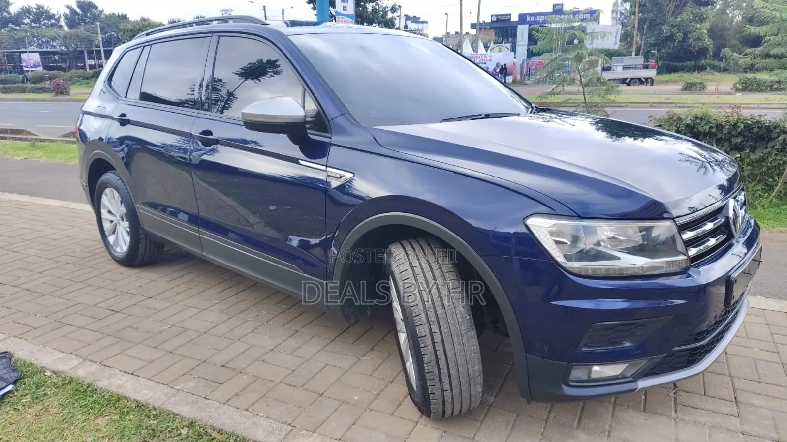 Volkswagen Golf 2022 Blue