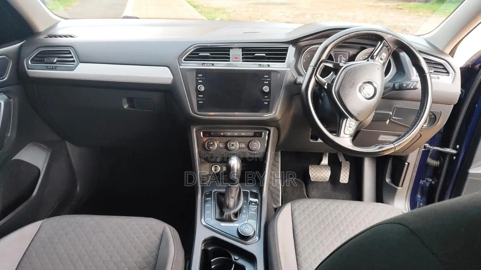 Volkswagen Golf 2022 Blue