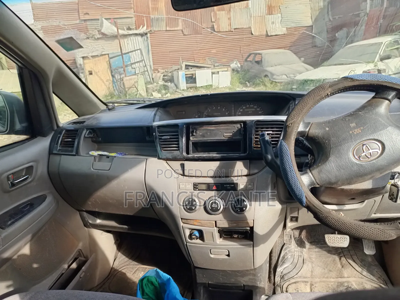 Toyota Noah 2007 Silver