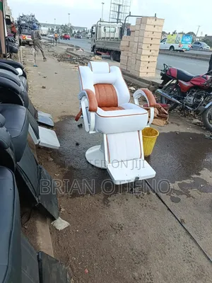 Rotating Brown Barber