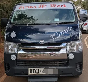 Toyota HiAce 2016 Blue