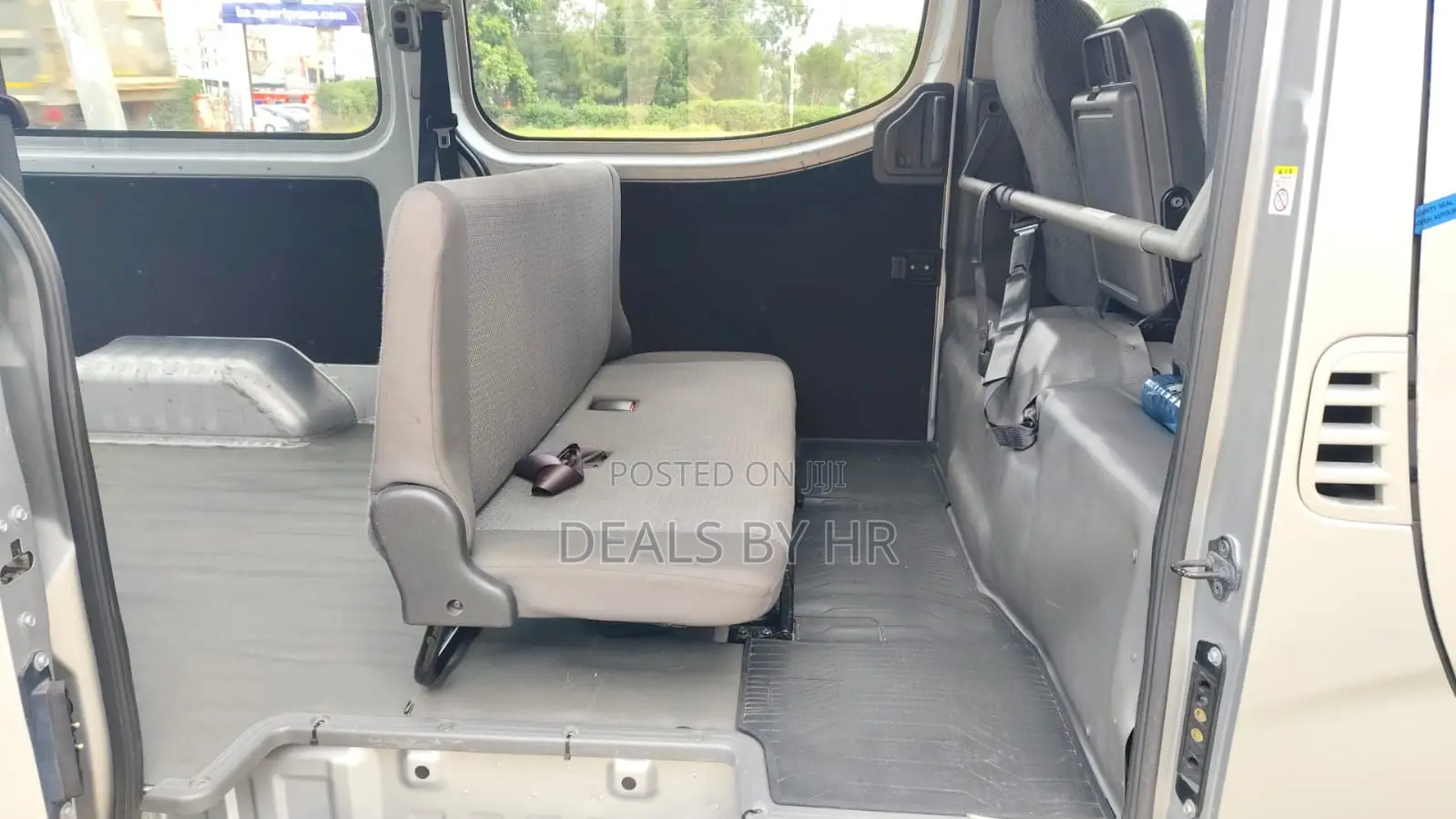 Nissan NV350 2019 Silver