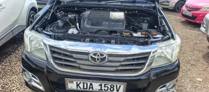 Toyota Hilux 2013 Black