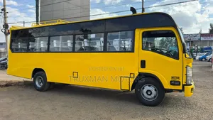 Isuzu NQR 2022 Yellow