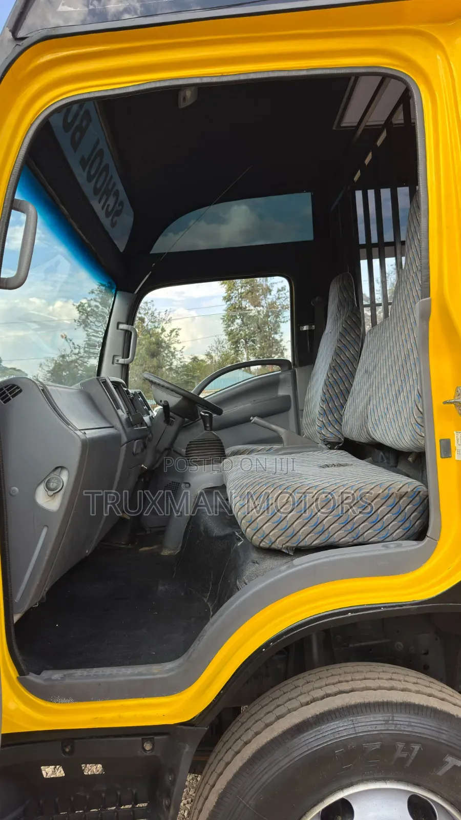 Isuzu NQR 2022 Yellow