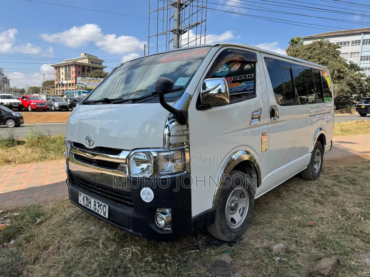 Toyota HiAce 2015 White