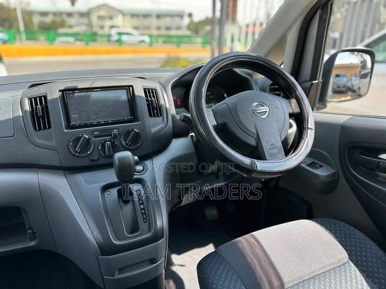Nissan NV350 2019 Gray