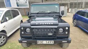 Land Rover Defender Puma 110 2.4 TD 2010 Black