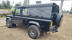 Land Rover Defender Puma 110 2.4 TD 2010 Black