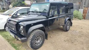 Land Rover Defender Puma 110 2.4 TD 2010 Black