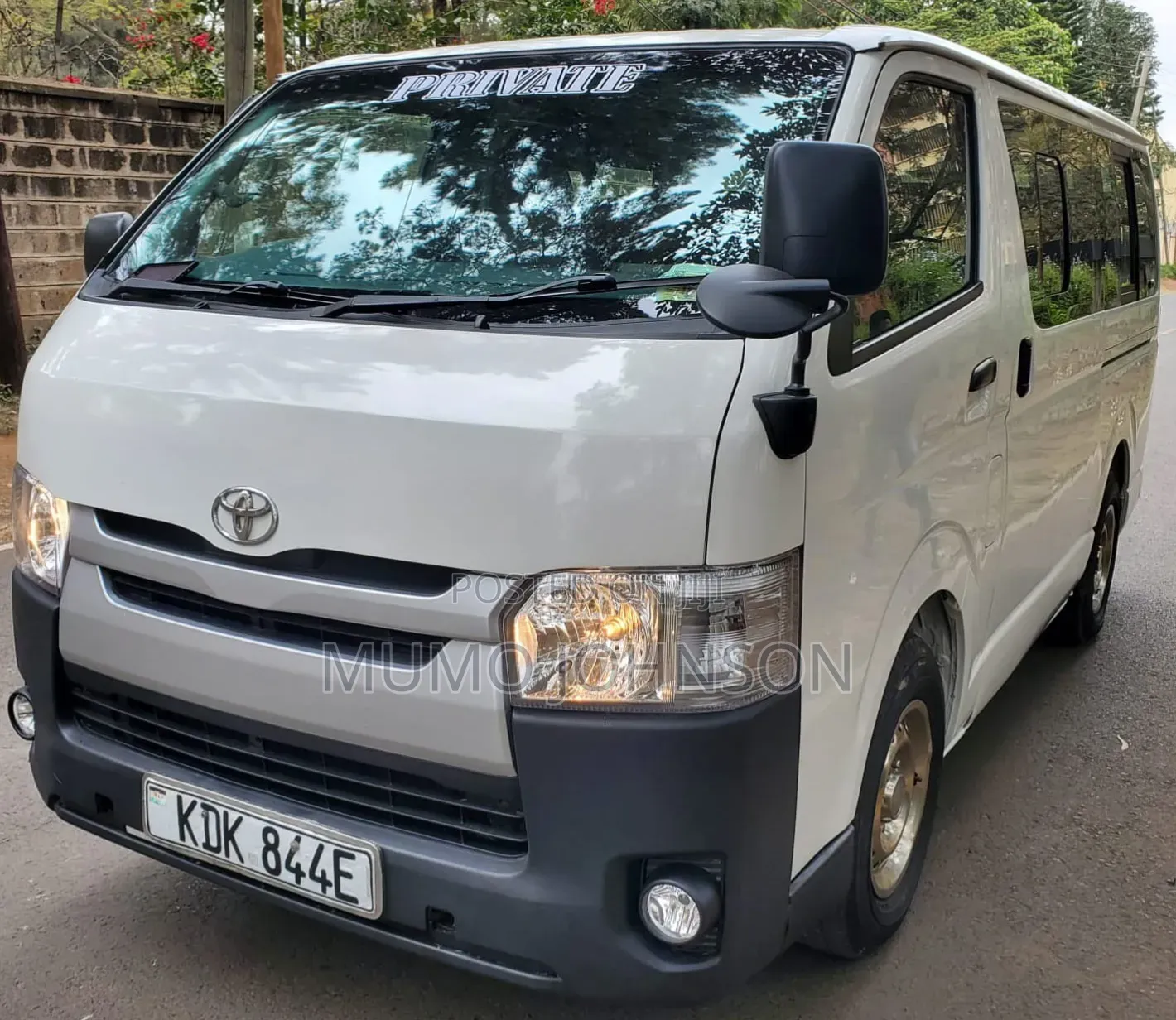 Toyota HiAce 2016 White