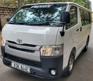 Toyota HiAce 2016 White