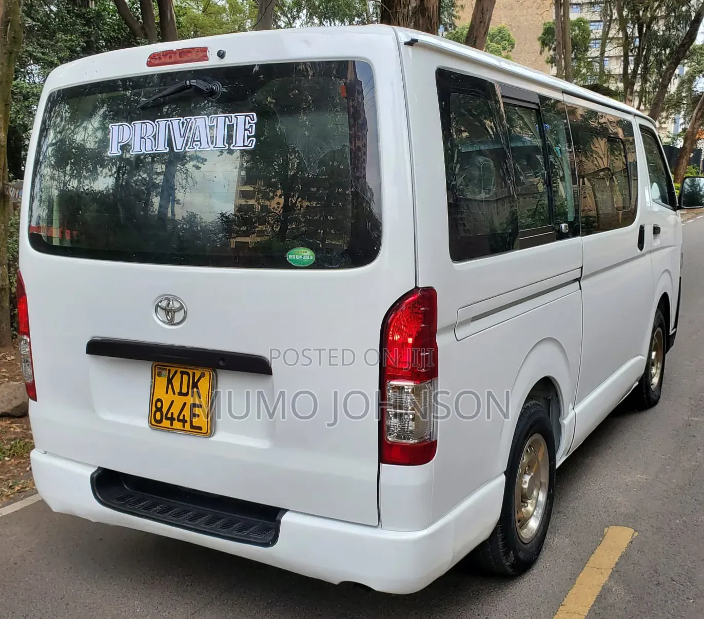 Toyota HiAce 2016 White