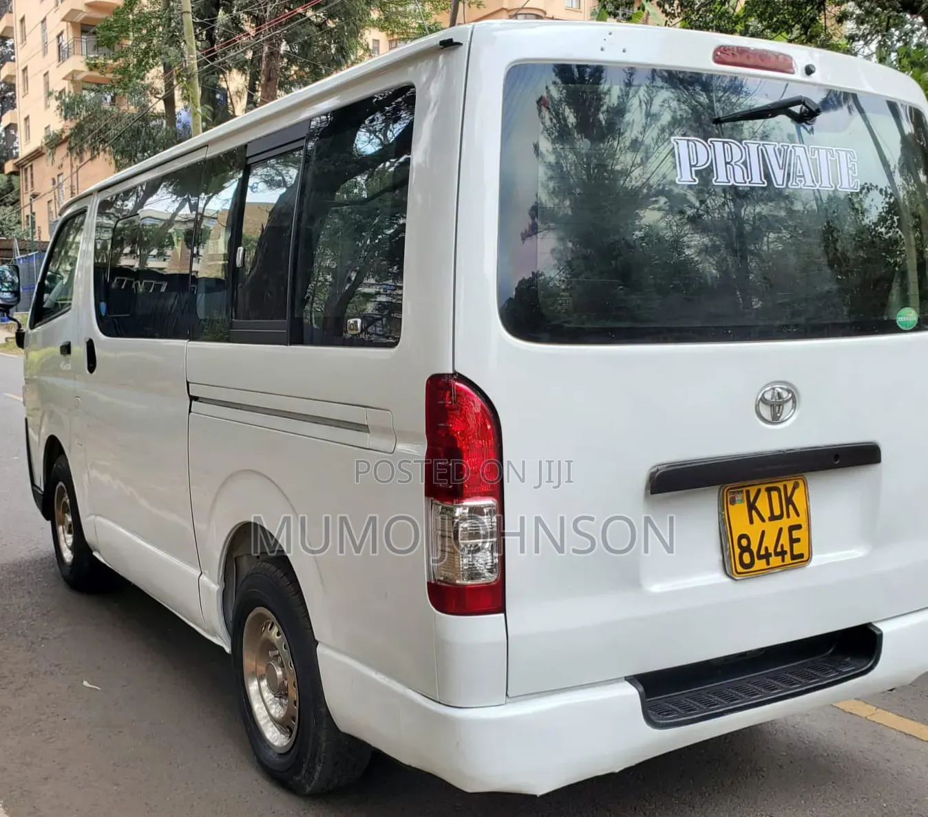 Toyota HiAce 2016 White