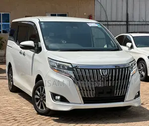 Toyota Esquire 2.0 FWD (8 seater) 2019 Pearl