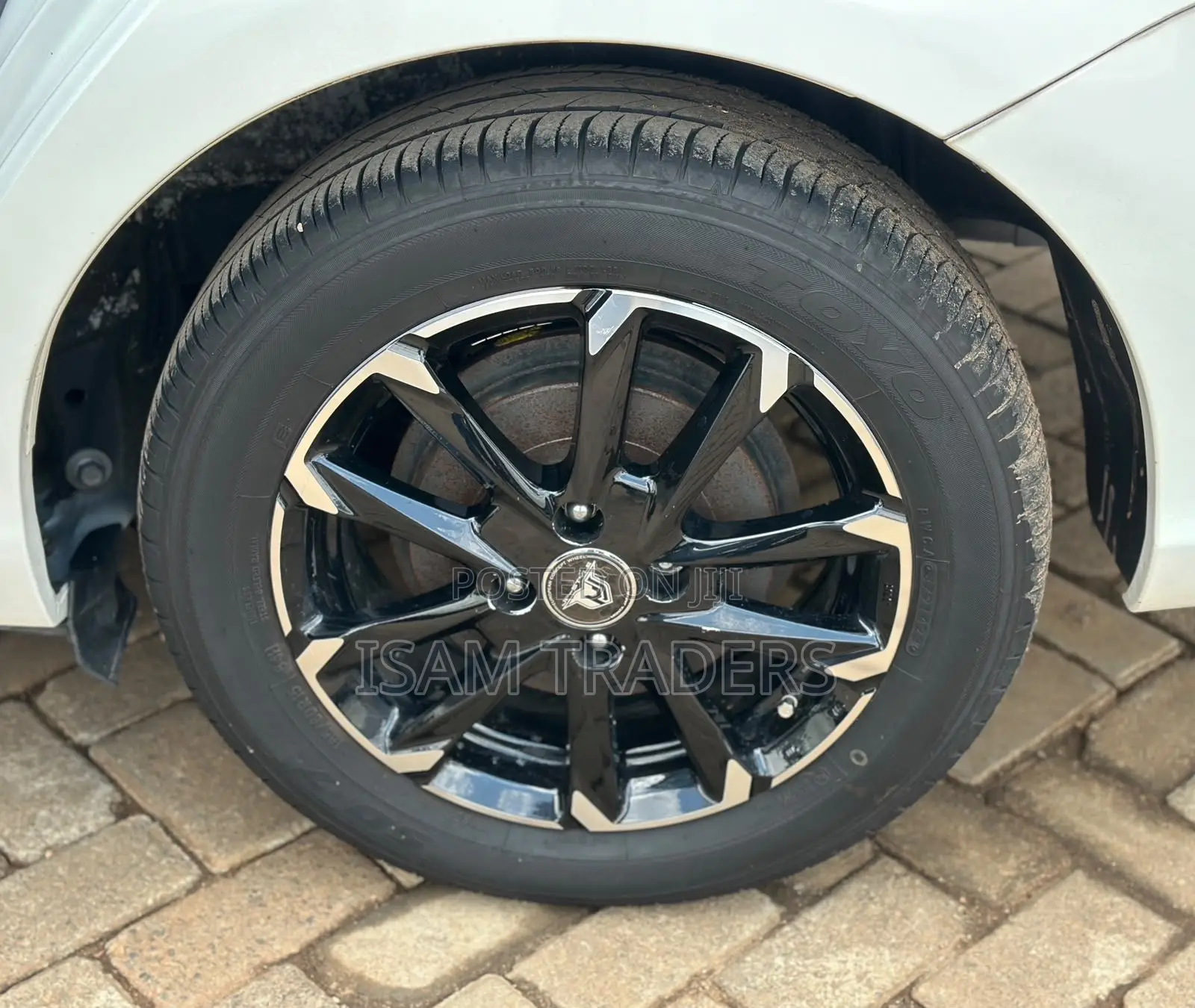 Toyota Corolla Fielder 1.5 Hybrid FWD 2019 Pearl