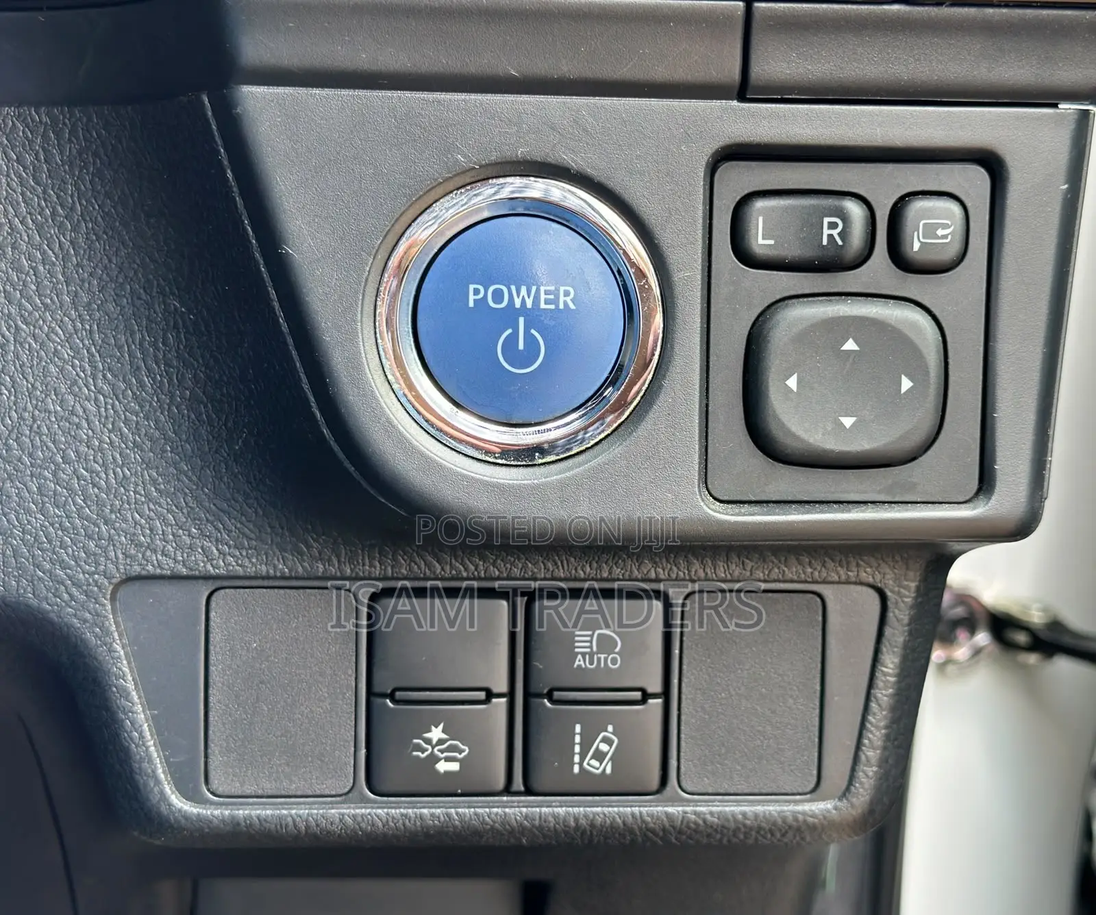 Toyota Corolla Fielder 1.5 Hybrid FWD 2019 Pearl