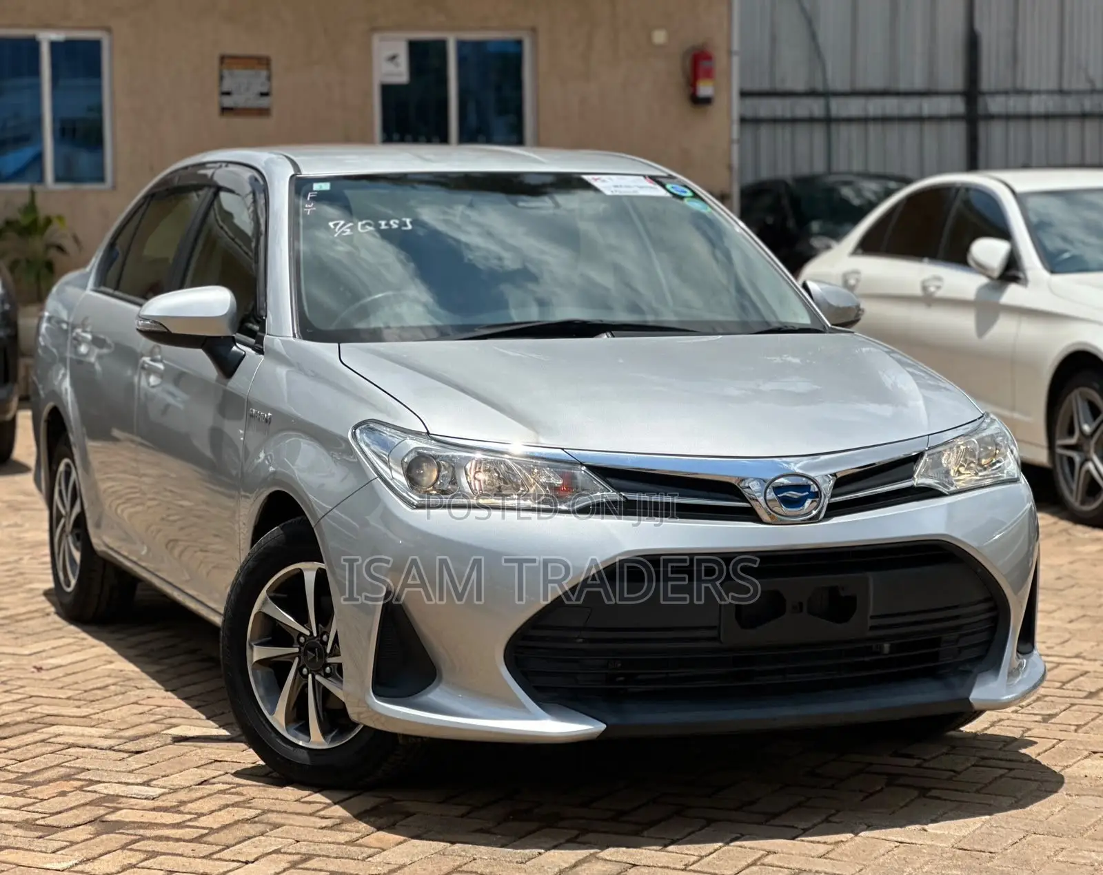 Toyota Axio 1.5 Hybrid G 2WD 2019 Silver