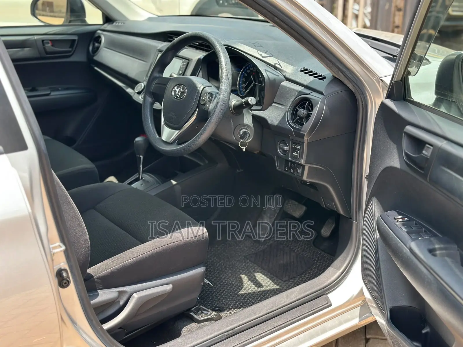 Toyota Axio 1.5 Hybrid G 2WD 2019 Silver