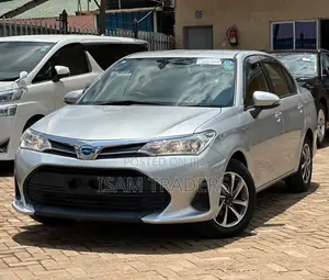 Toyota Axio 1.5 Hybrid G 2WD 2019 Silver