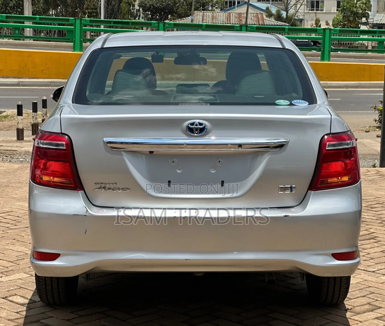 Toyota Axio 1.5 Hybrid G 2WD 2019 Silver