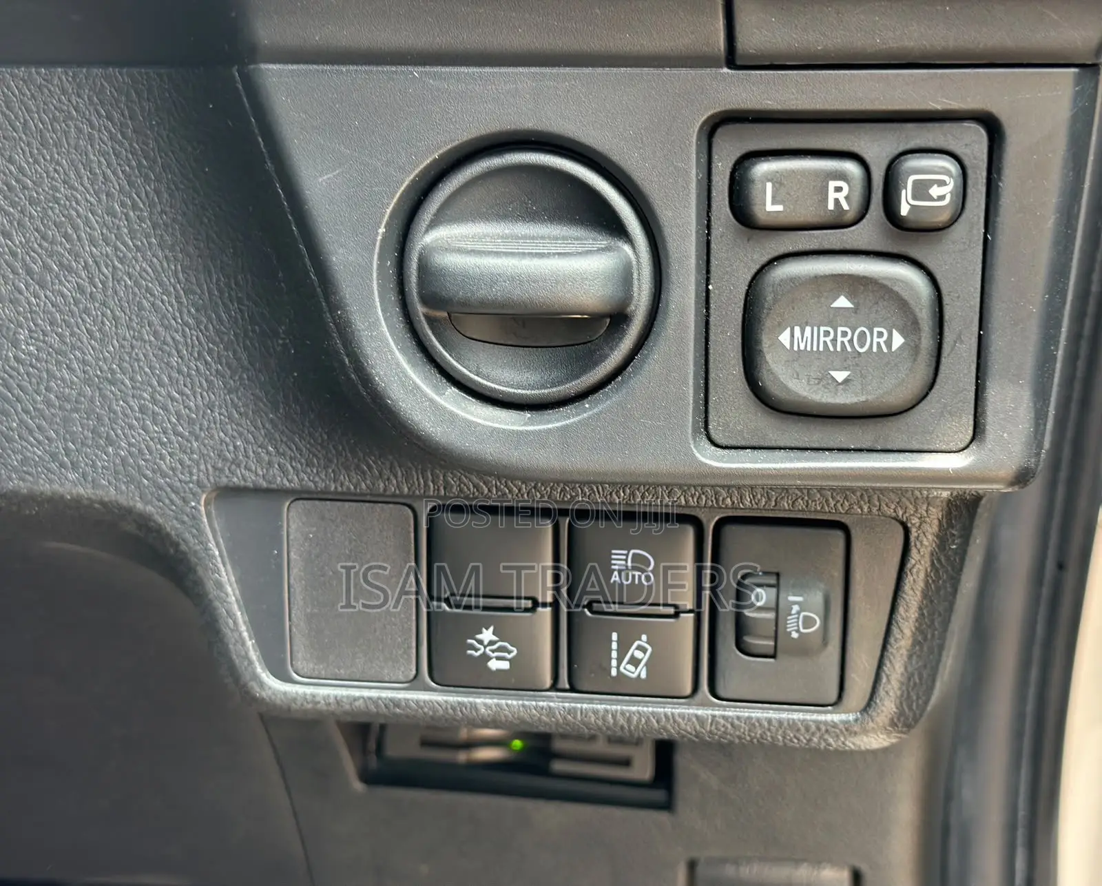 Toyota Axio 1.5 Hybrid G 2WD 2019 Silver