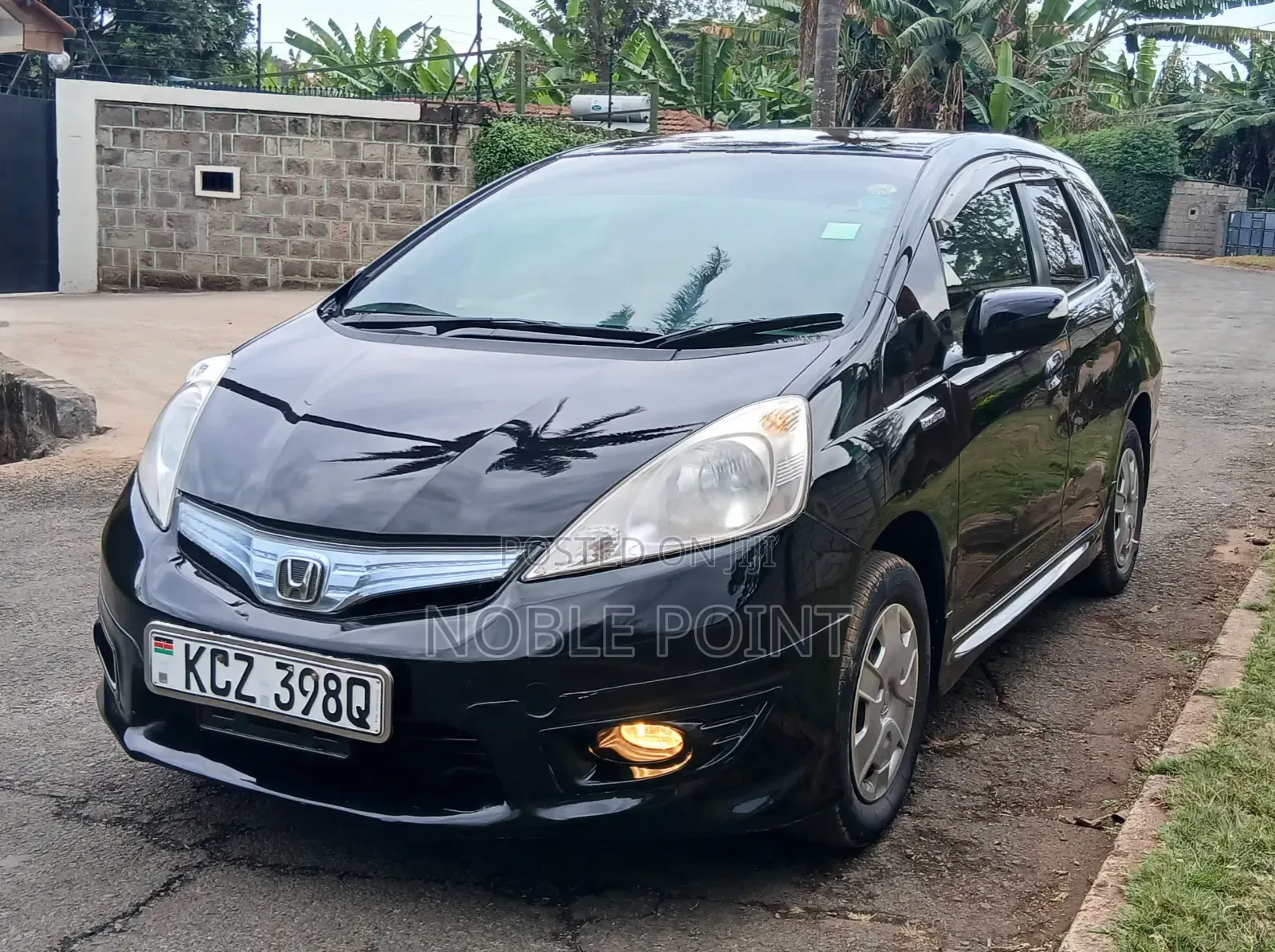 Honda Fit Shuttle 2013 Black