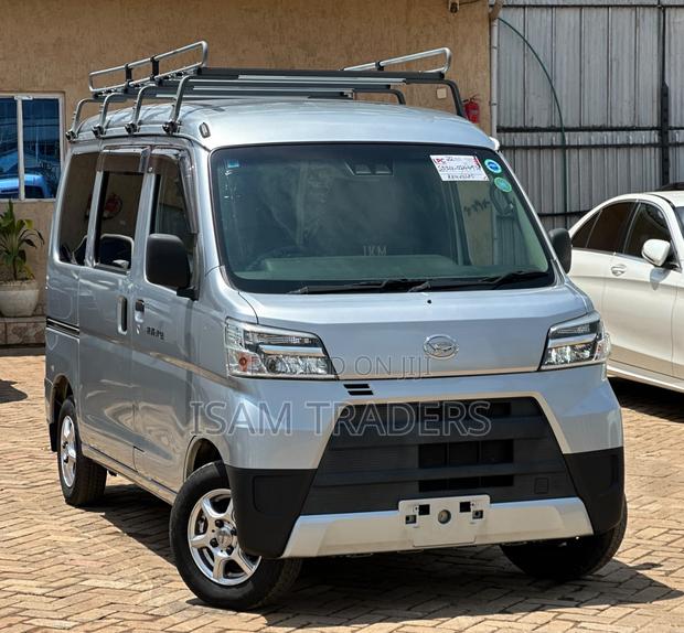 Daihatsu Hijet 2020 Silver