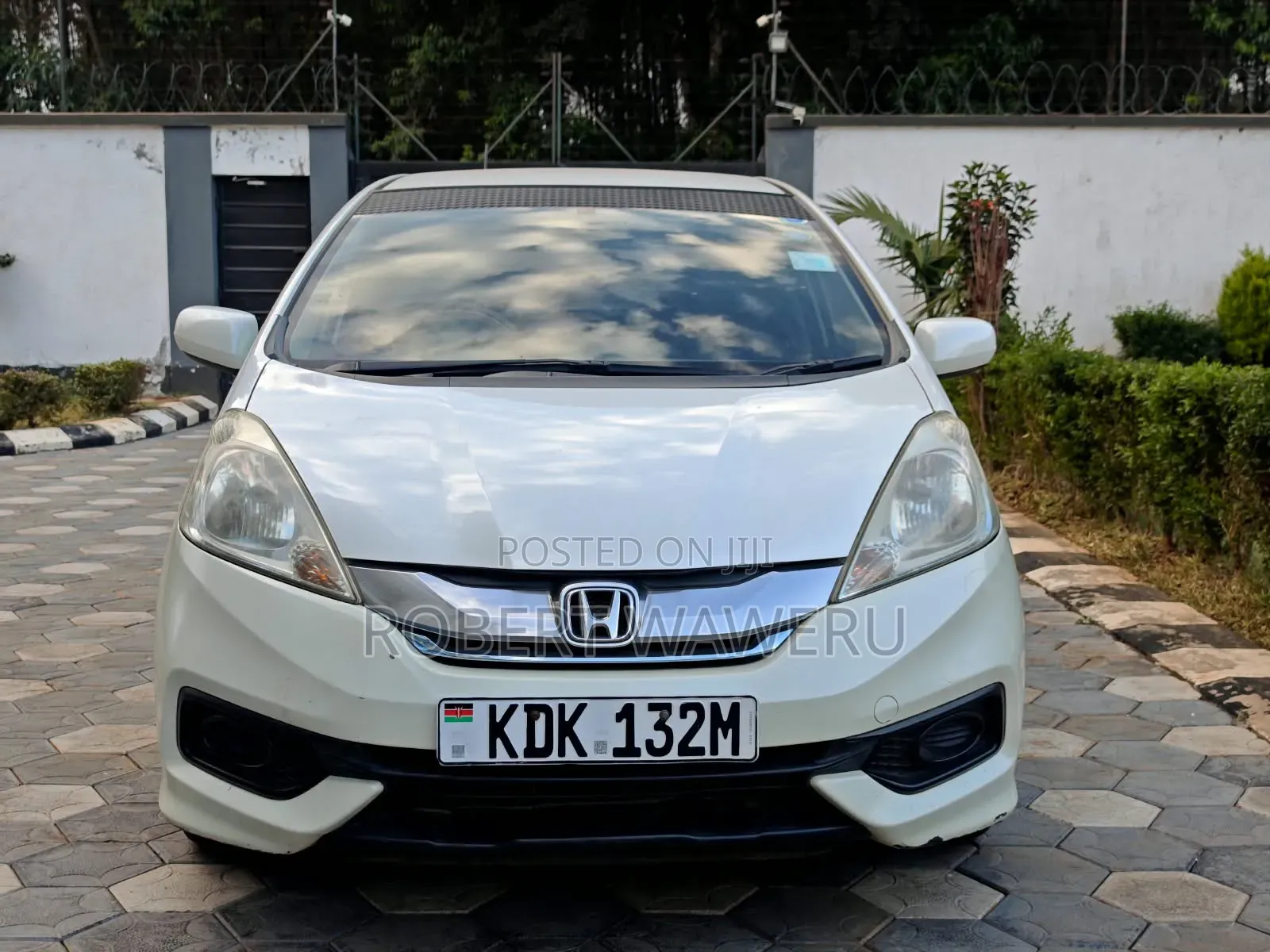 Honda Fit Shuttle 2015 White