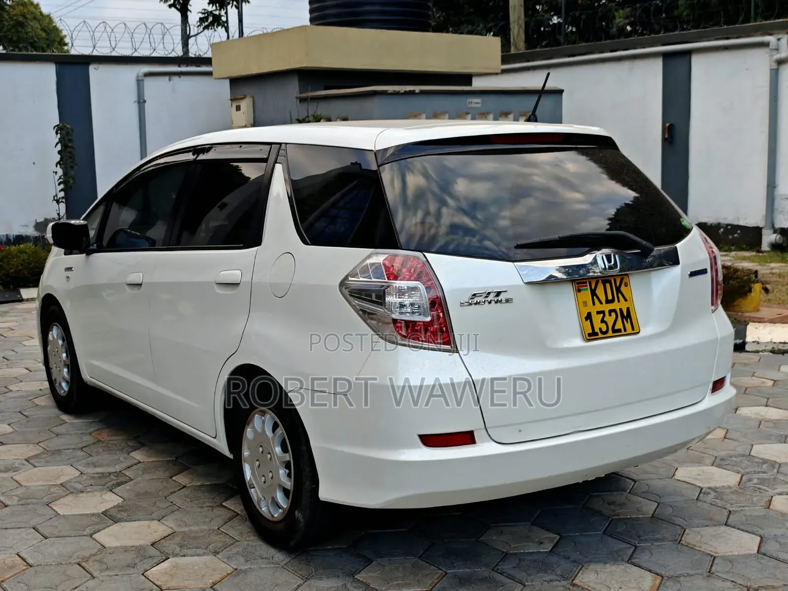 Honda Fit Shuttle 2015 White