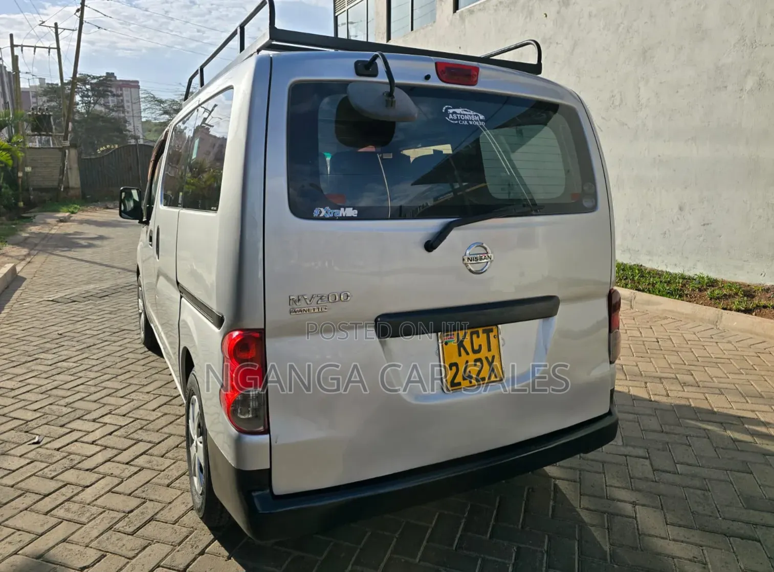 Nissan NV200 2011 Silver