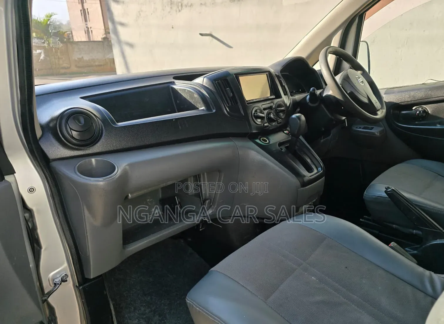 Nissan NV200 2011 Silver