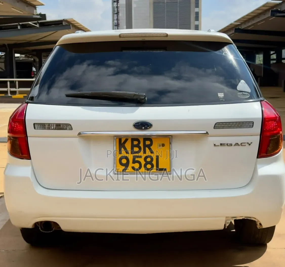 Subaru Legacy 2005 White