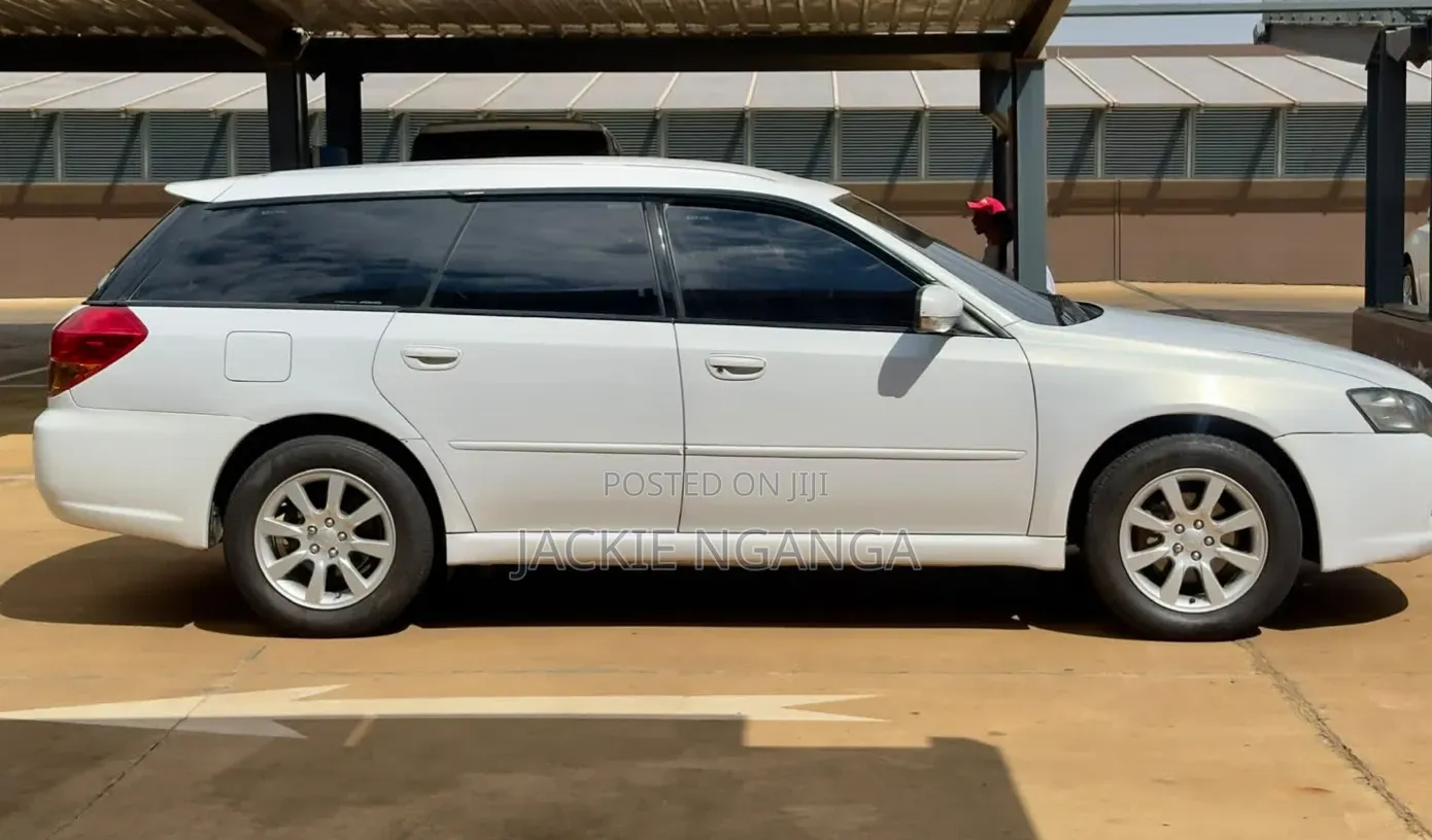 Subaru Legacy 2005 White