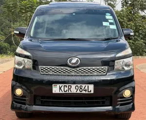 Toyota Voxy 2011 Black