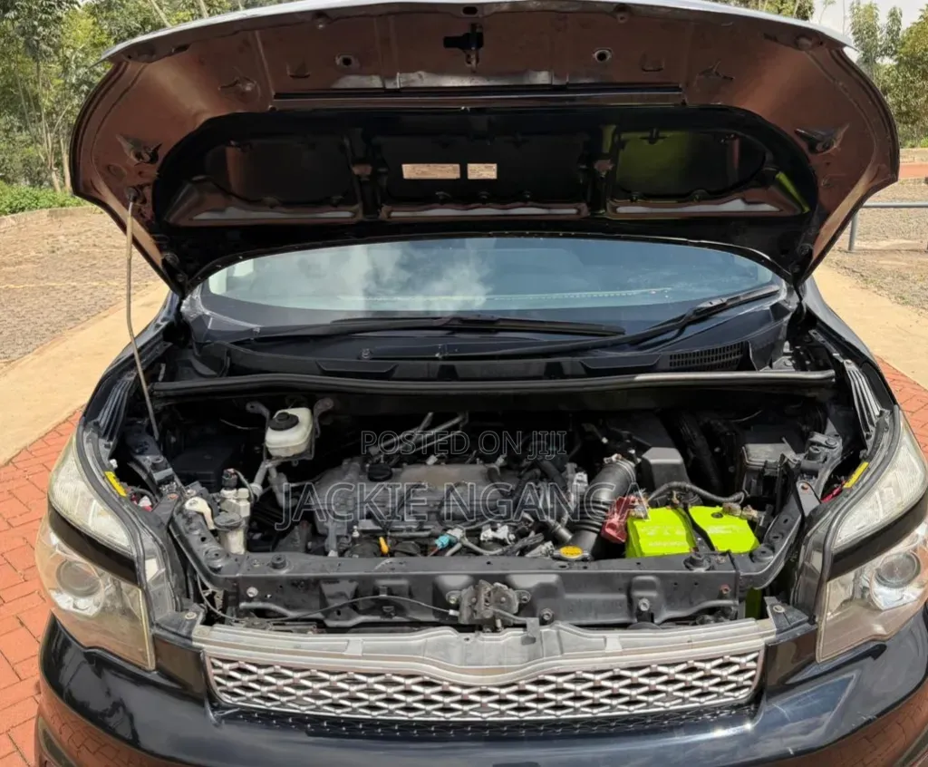 Toyota Voxy 2011 Black