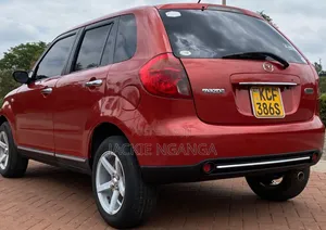 Mazda Verisa 2008 Red