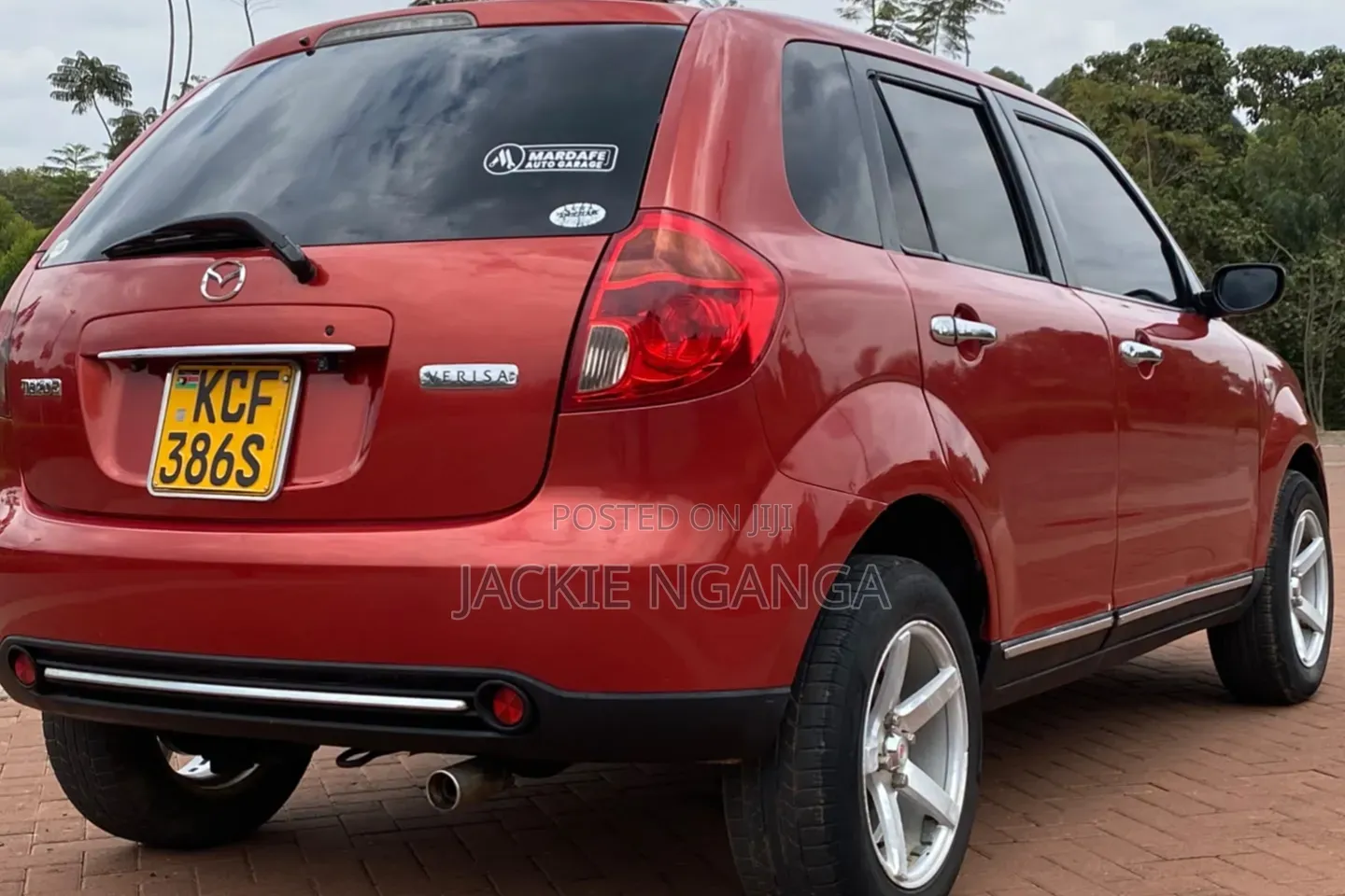Mazda Verisa 2008 Red