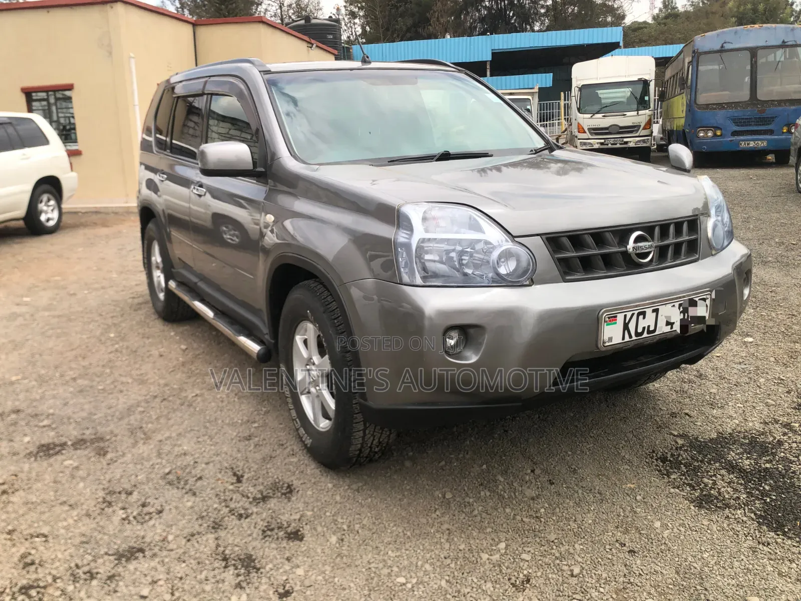 Nissan X-Trail 2010 Silver