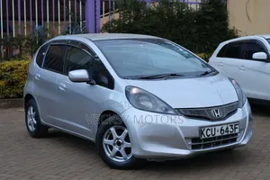 Honda Fit 2012 Silver