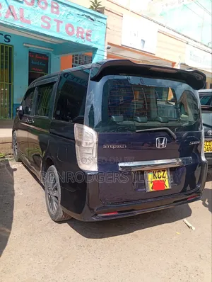 Honda Stepwgn 2013 Brown