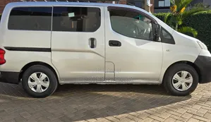 Nissan NV200 2011 White