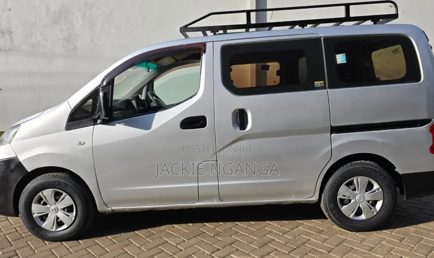 Nissan NV200 2011 White