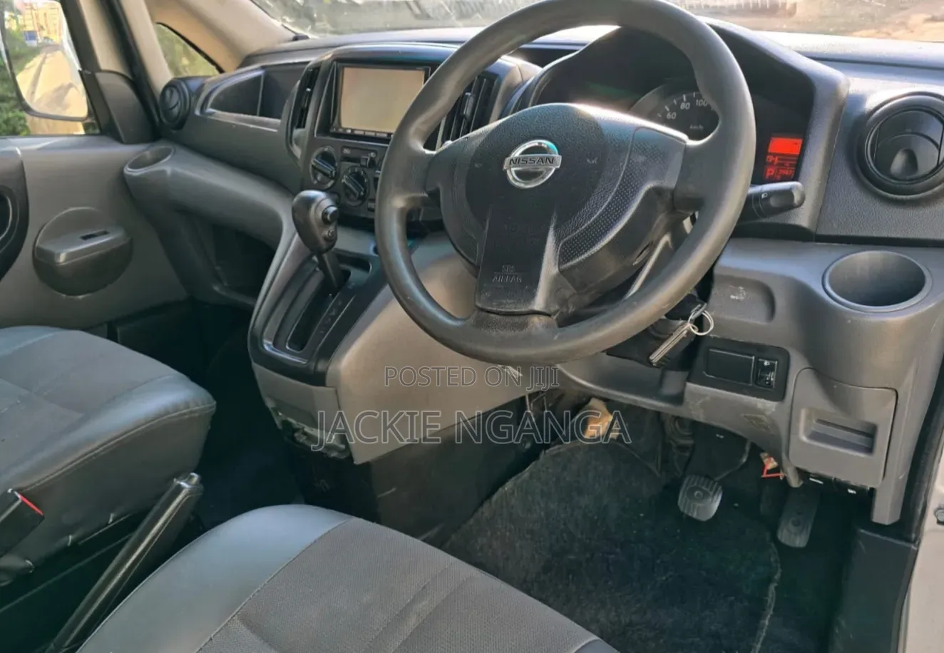 Nissan NV200 2011 White