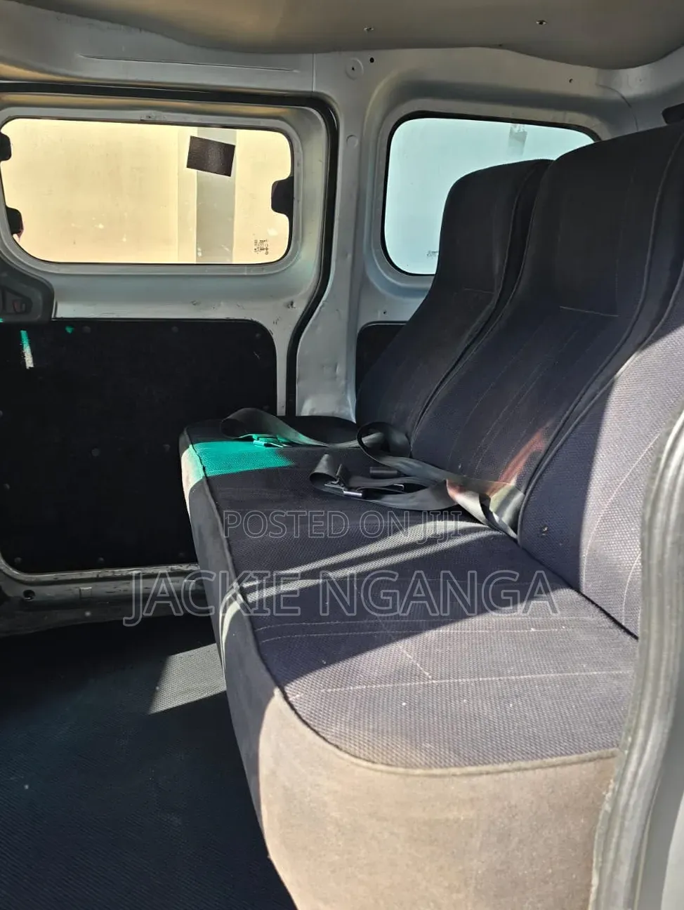 Nissan NV200 2011 White