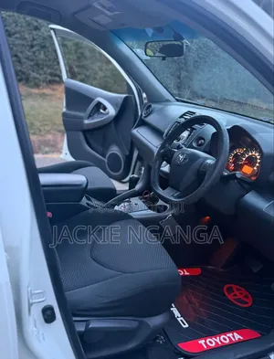 Toyota RAV4 2013 White