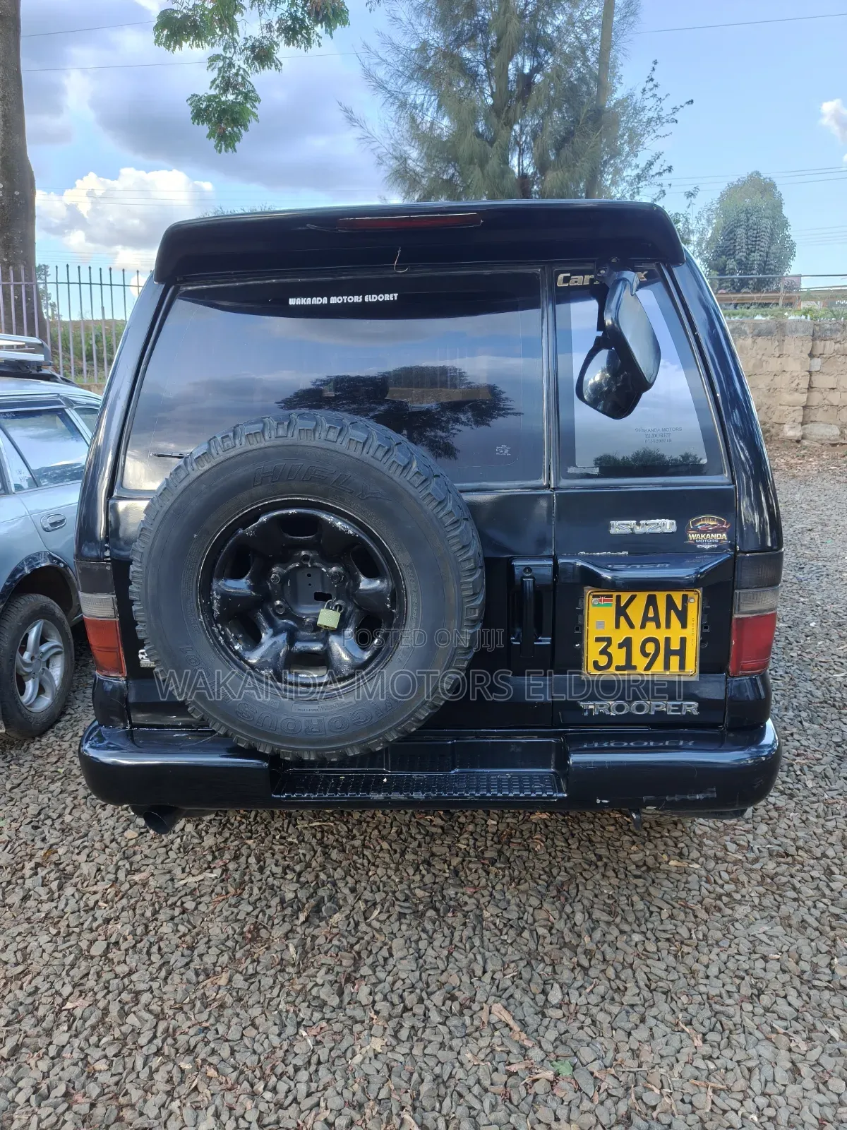 Isuzu Trooper 2000 Black